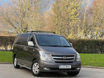 Hyundai i800 feature image