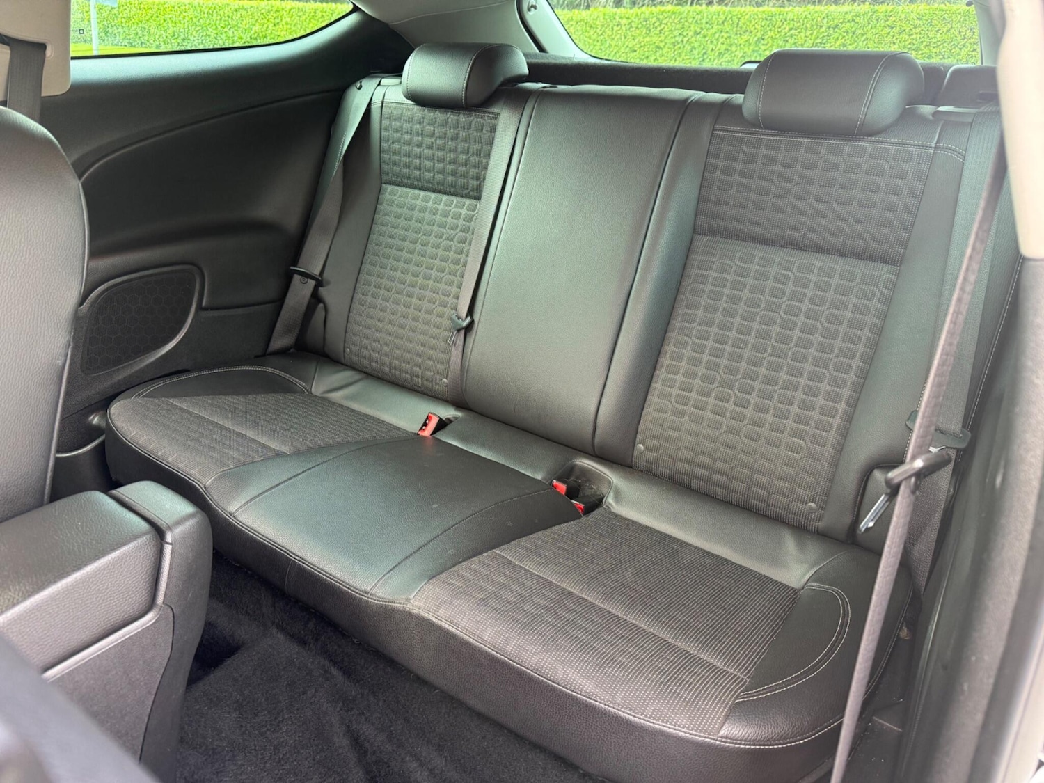 Used Vauxhall Astra GTC 2012 for sale - 77637789: Photo 32