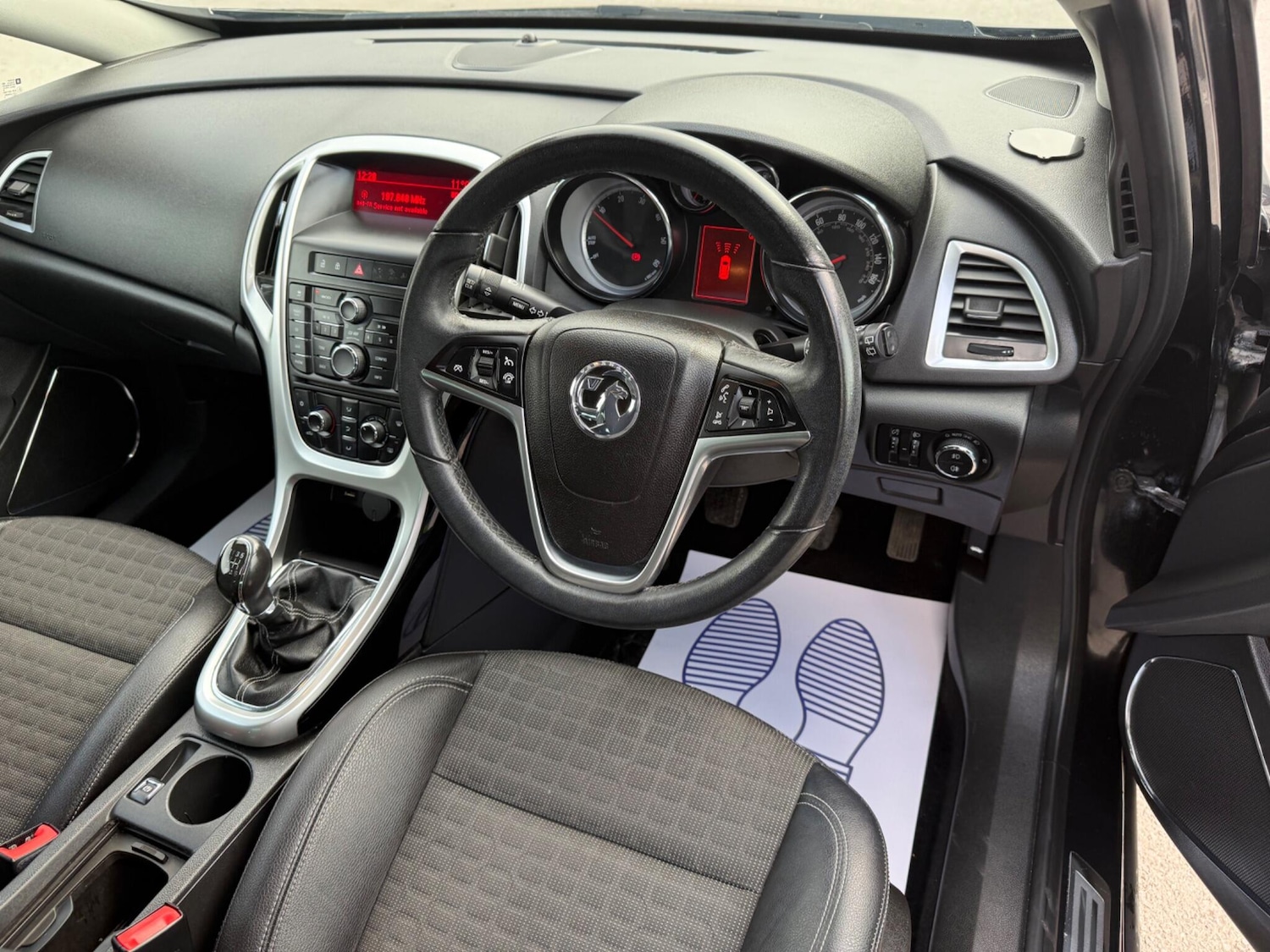 Used Vauxhall Astra GTC 2012 for sale - 77637789: Photo 34