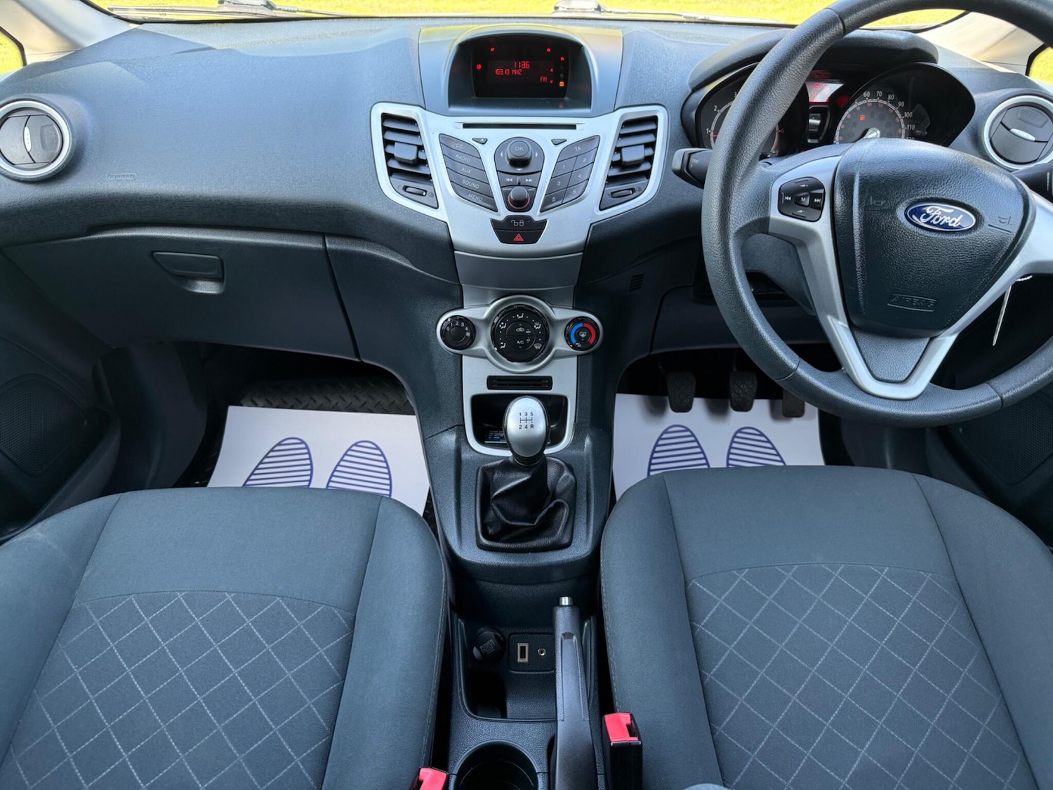 Used Ford Fiesta 2012 for sale - 78171079: Photo 41