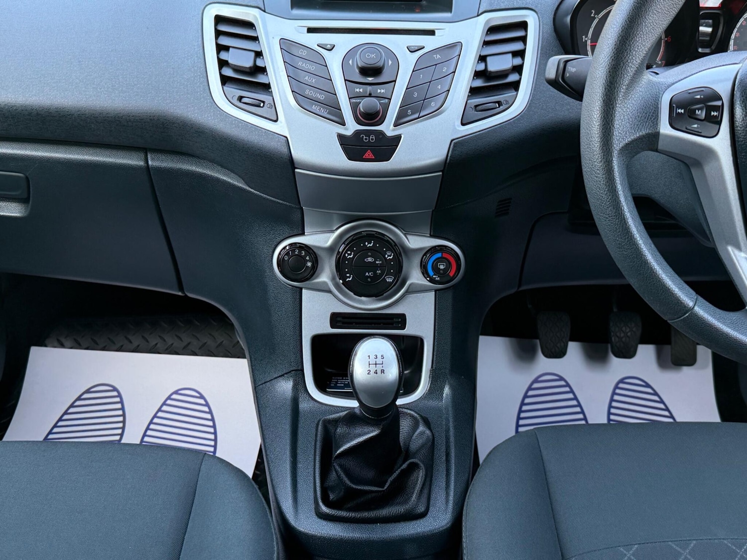 Used Ford Fiesta 2012 for sale - 78171079: Photo 45