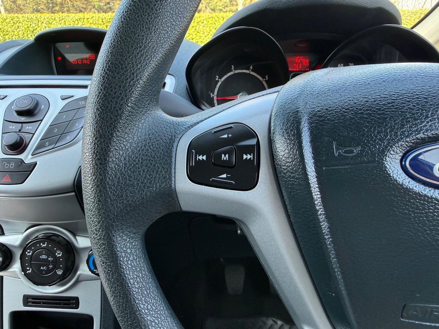 Used Ford Fiesta 2012 for sale - 78171079: Photo 48