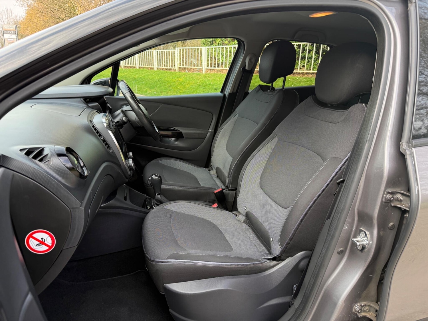 Used Renault Captur 2014 for sale - 77783605: Photo 29