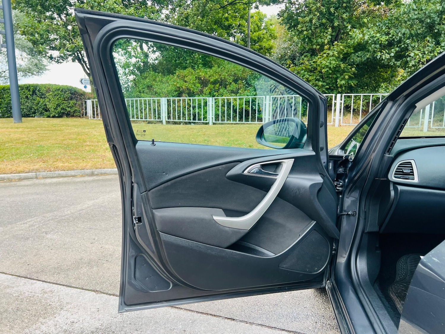 Used Vauxhall Astra 2011 for sale - 77549888: Photo 23