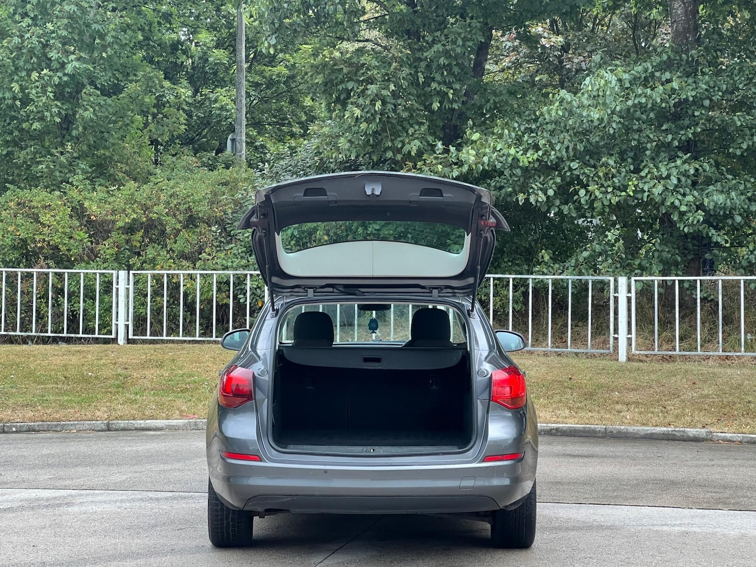 Used Vauxhall Astra 2011 for sale - 77549888: Photo 35