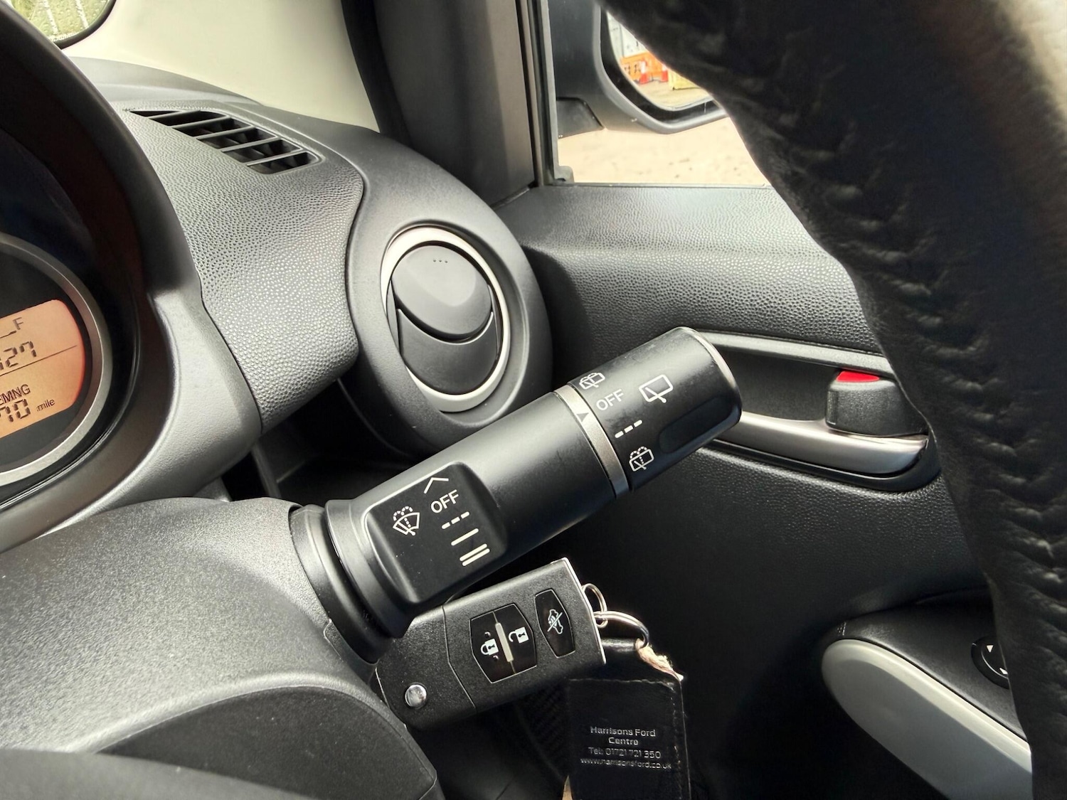 Used Mazda Mazda2 2011 for sale - 77854140: Photo 48