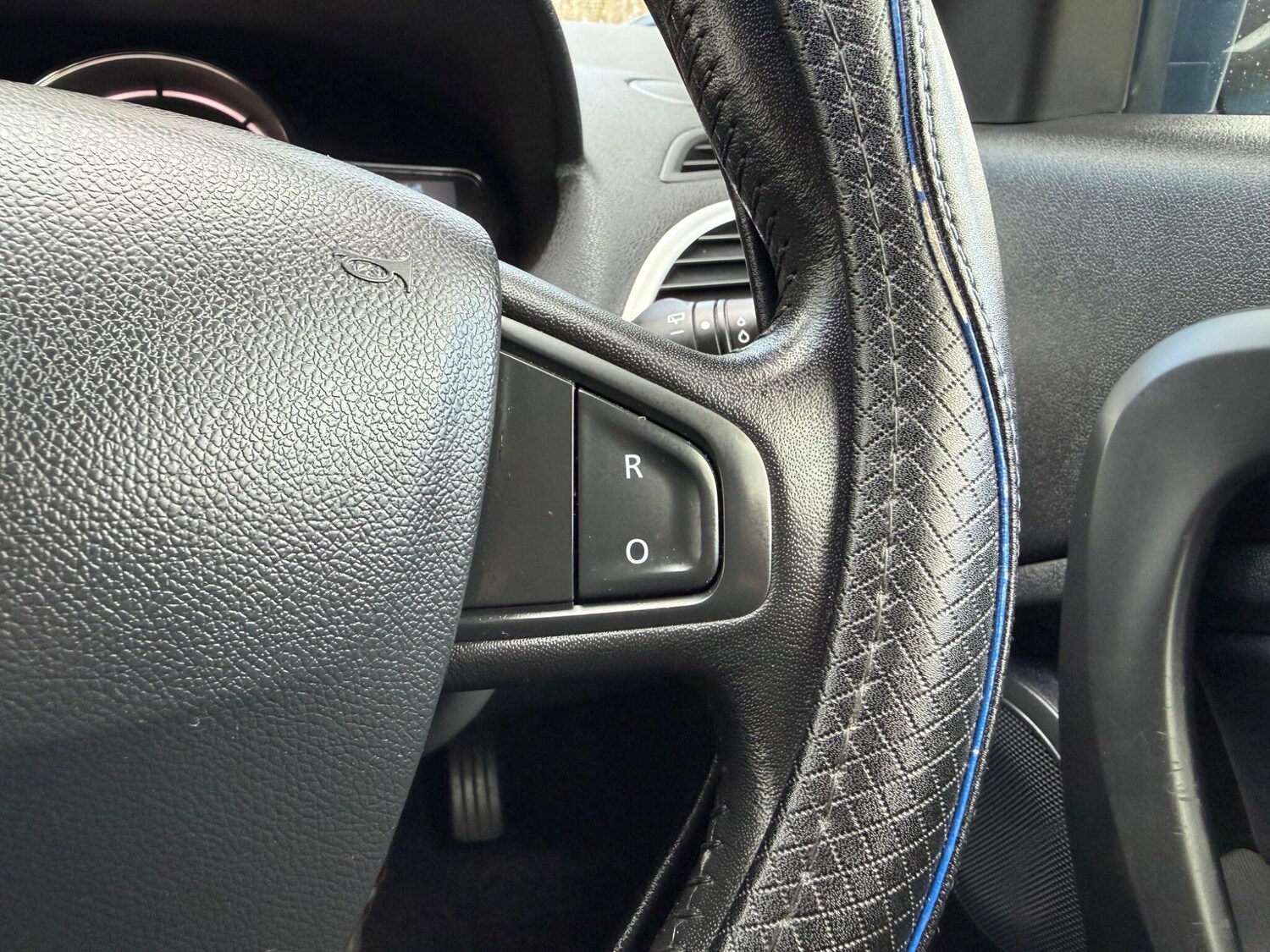 Used Renault Megane 2014 for sale - 78087046: Photo 50