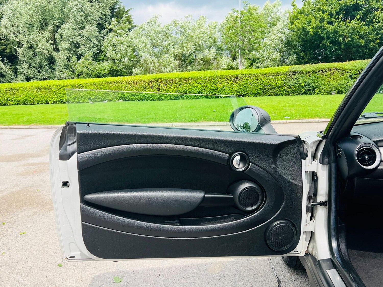 Used MINI Convertible 2012 for sale - 77455385: Photo 35