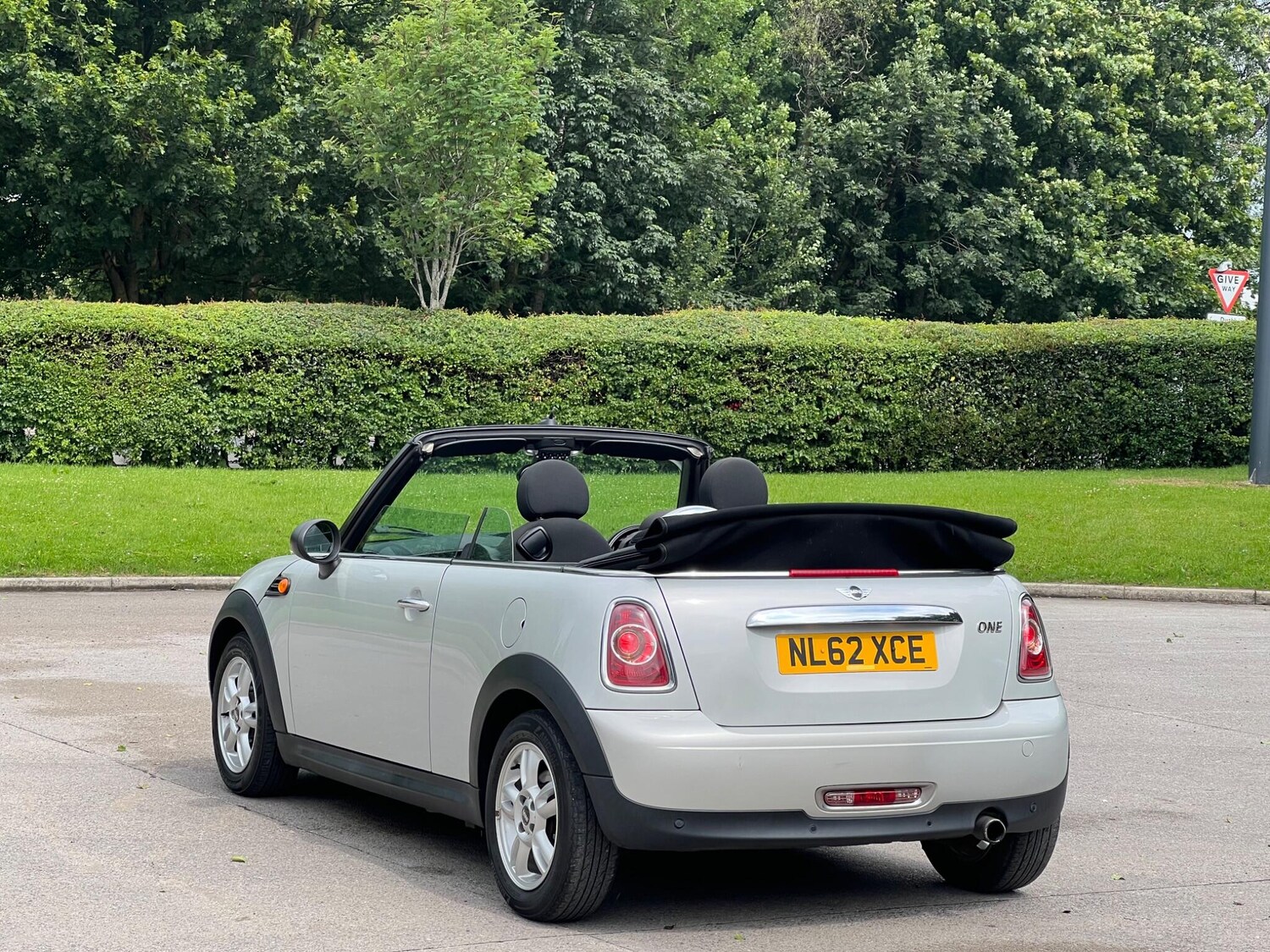 Used MINI Convertible 2012 for sale - 77455385: Photo 39