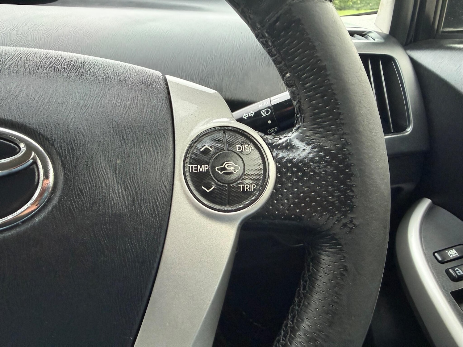 Used Toyota Prius 2018 for sale - 77657815: Photo 50