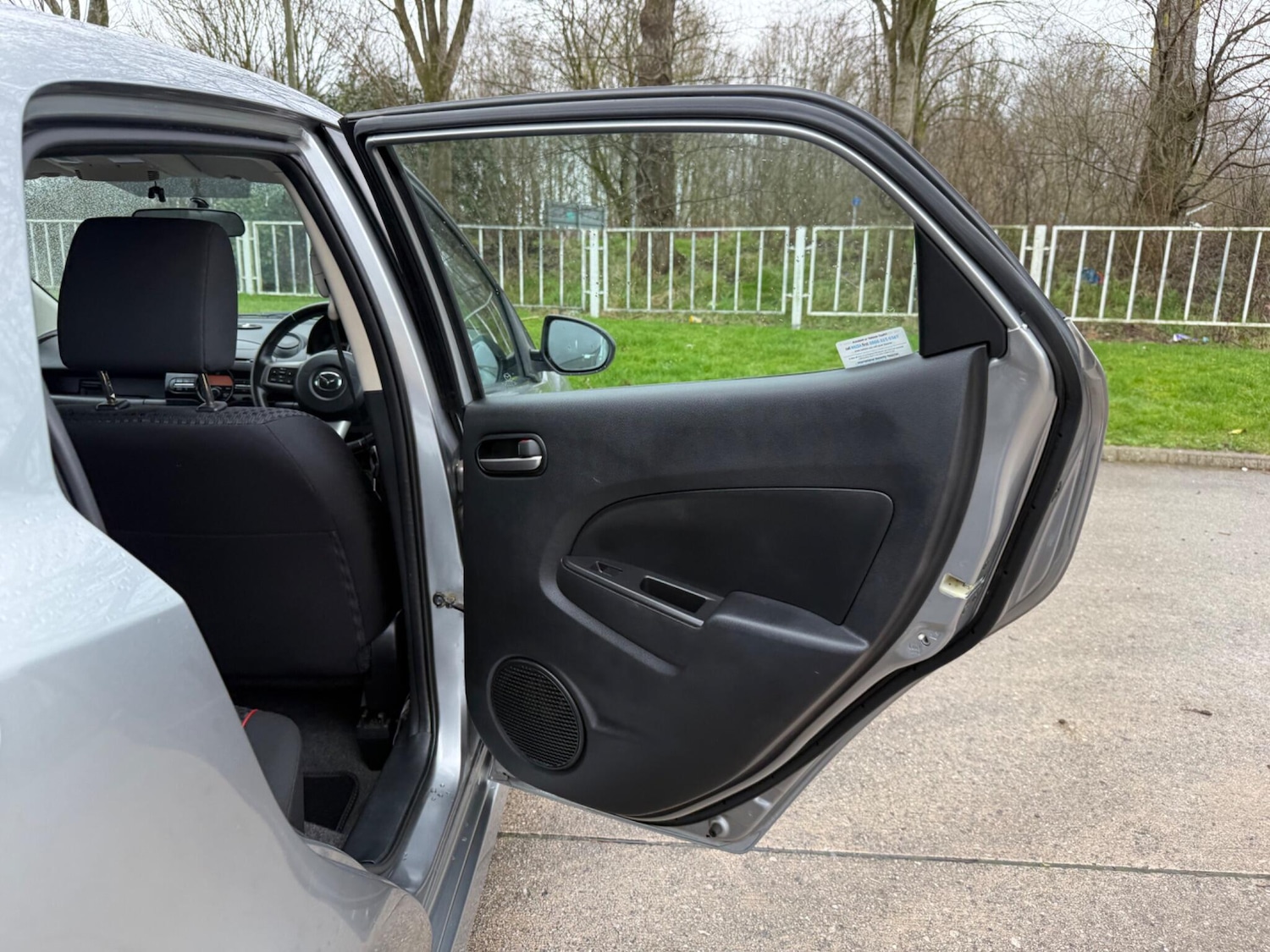 Used Mazda Mazda2 2011 for sale - 78205105: Photo 31