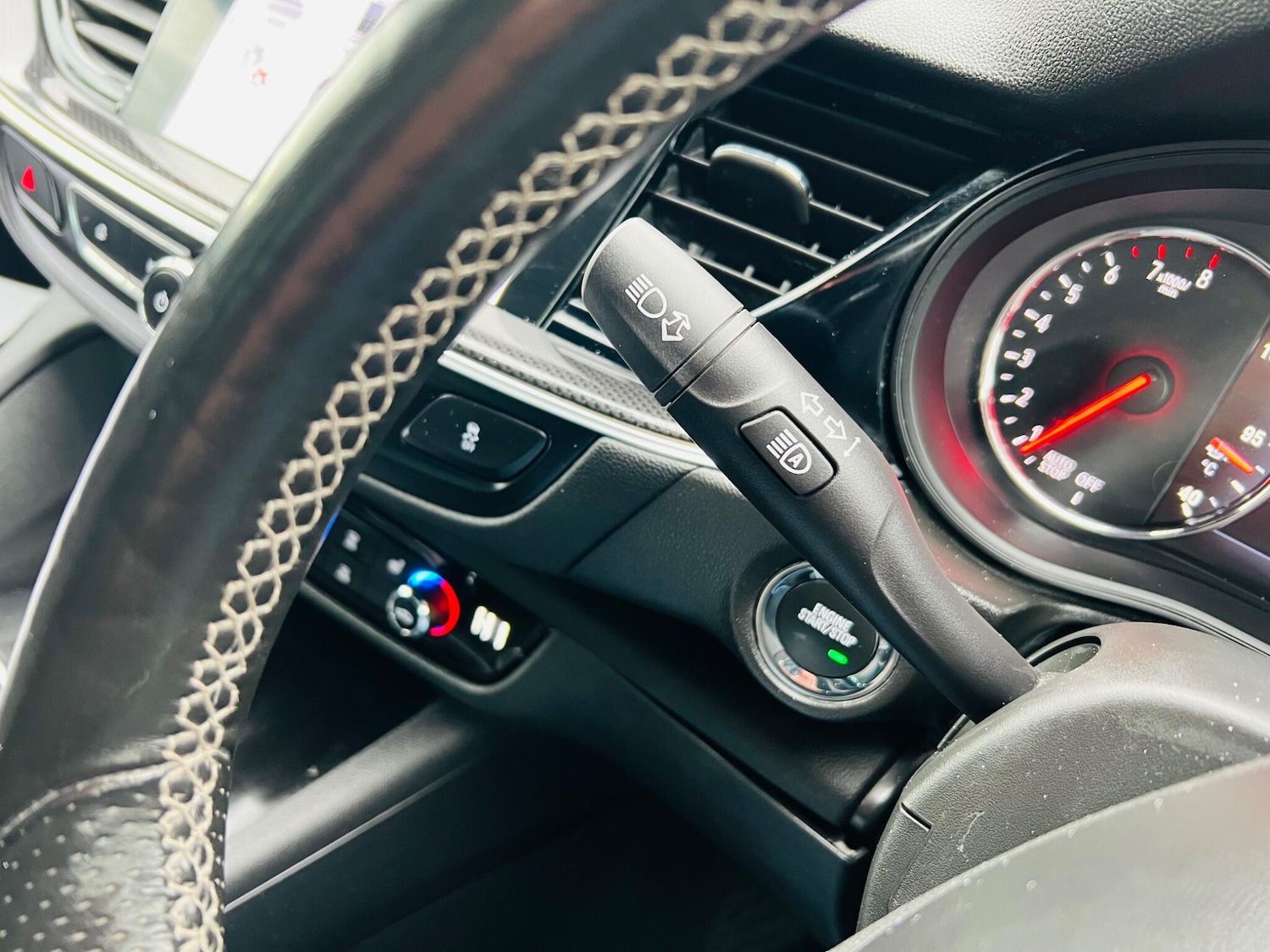 Used Vauxhall Insignia 2018 for sale - 77671813: Photo 48