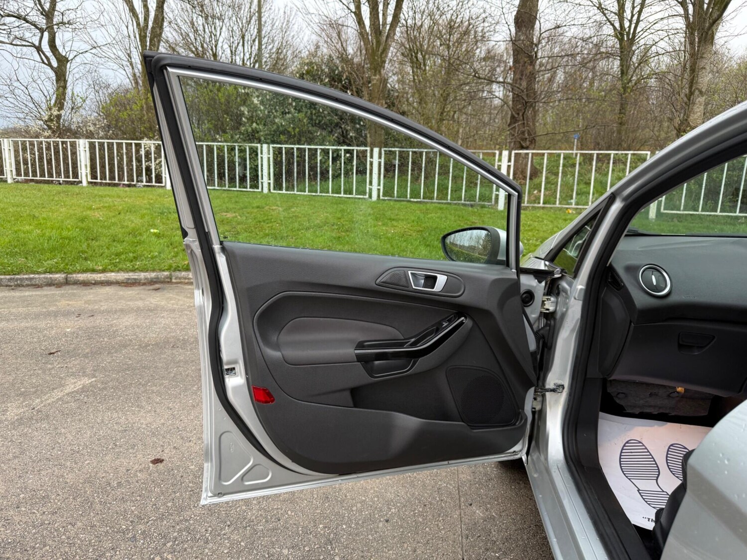 Used Ford Fiesta 2014 for sale - 78072635: Photo 28