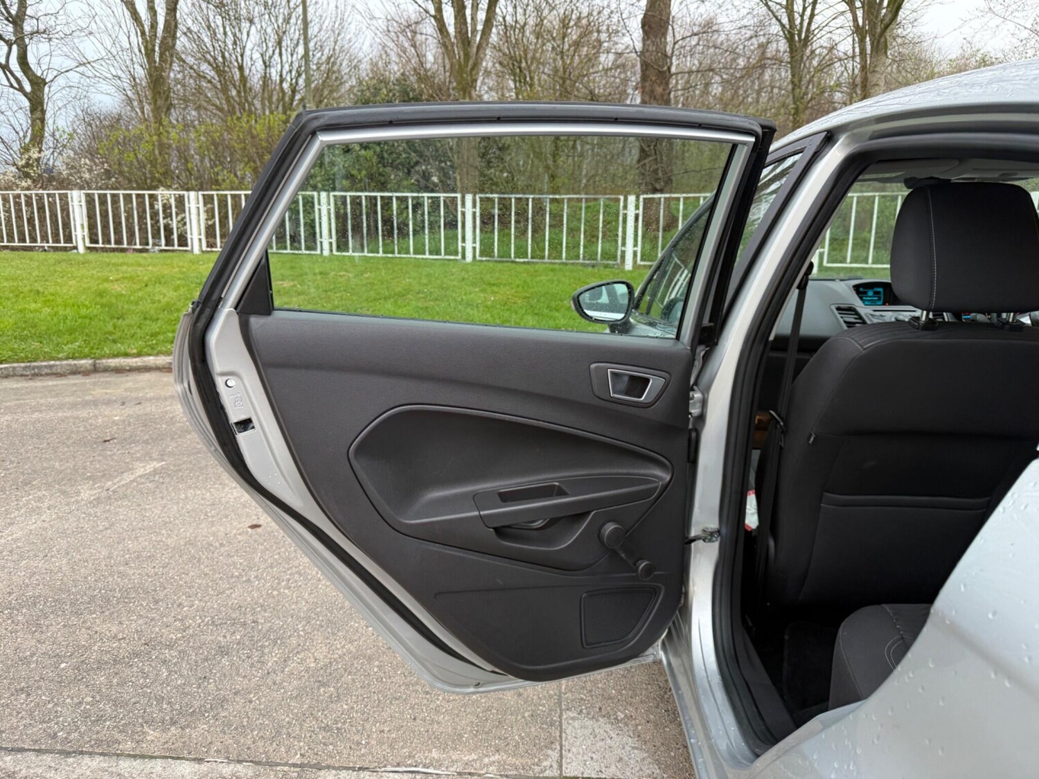 Used Ford Fiesta 2014 for sale - 78072635: Photo 30