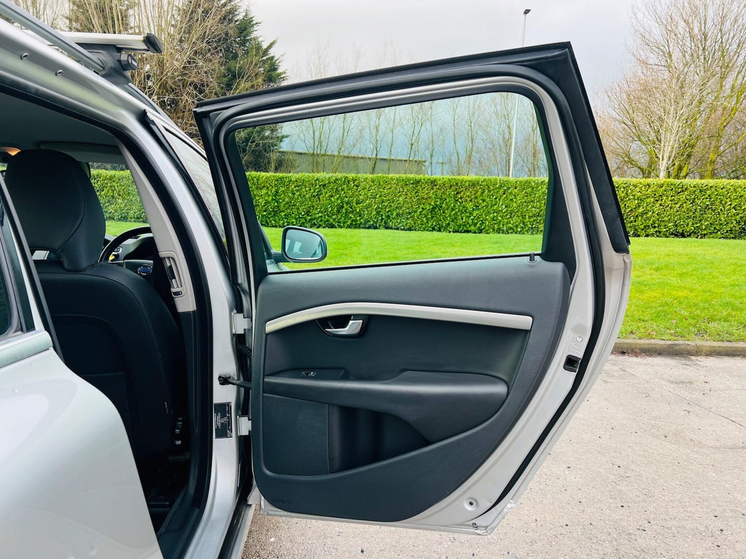 Used Volvo V70 2014 for sale - 77455379: Photo 29