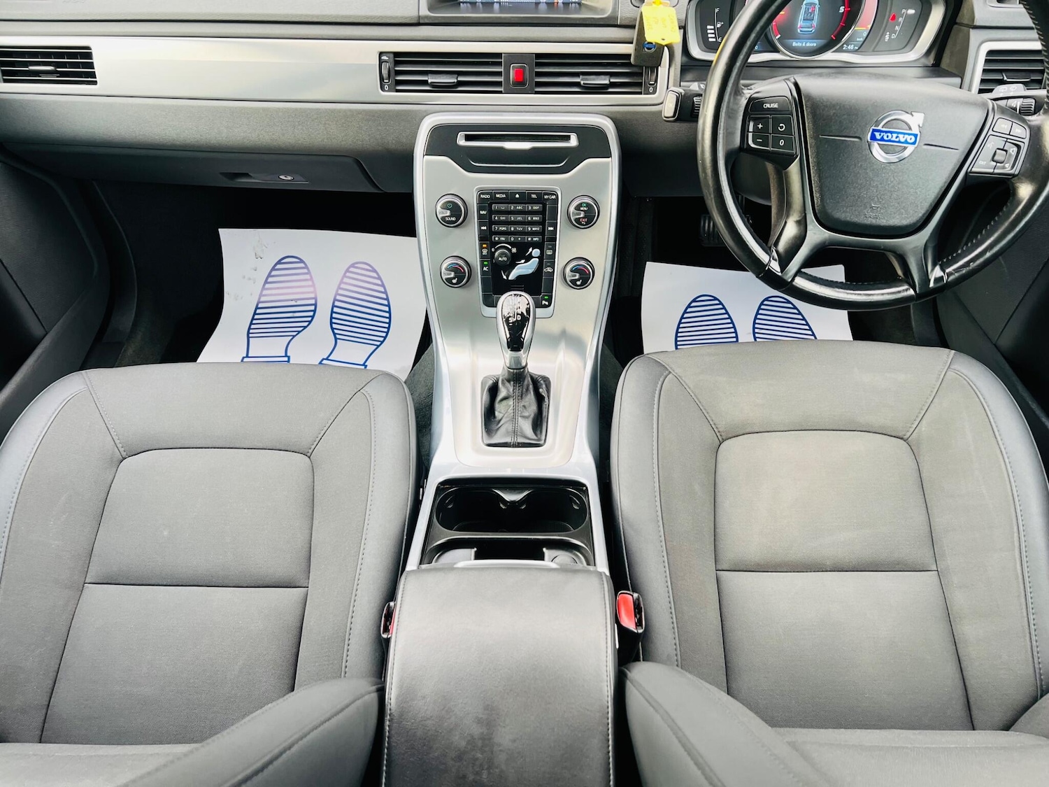 Used Volvo V70 2014 for sale - 77455379: Photo 40