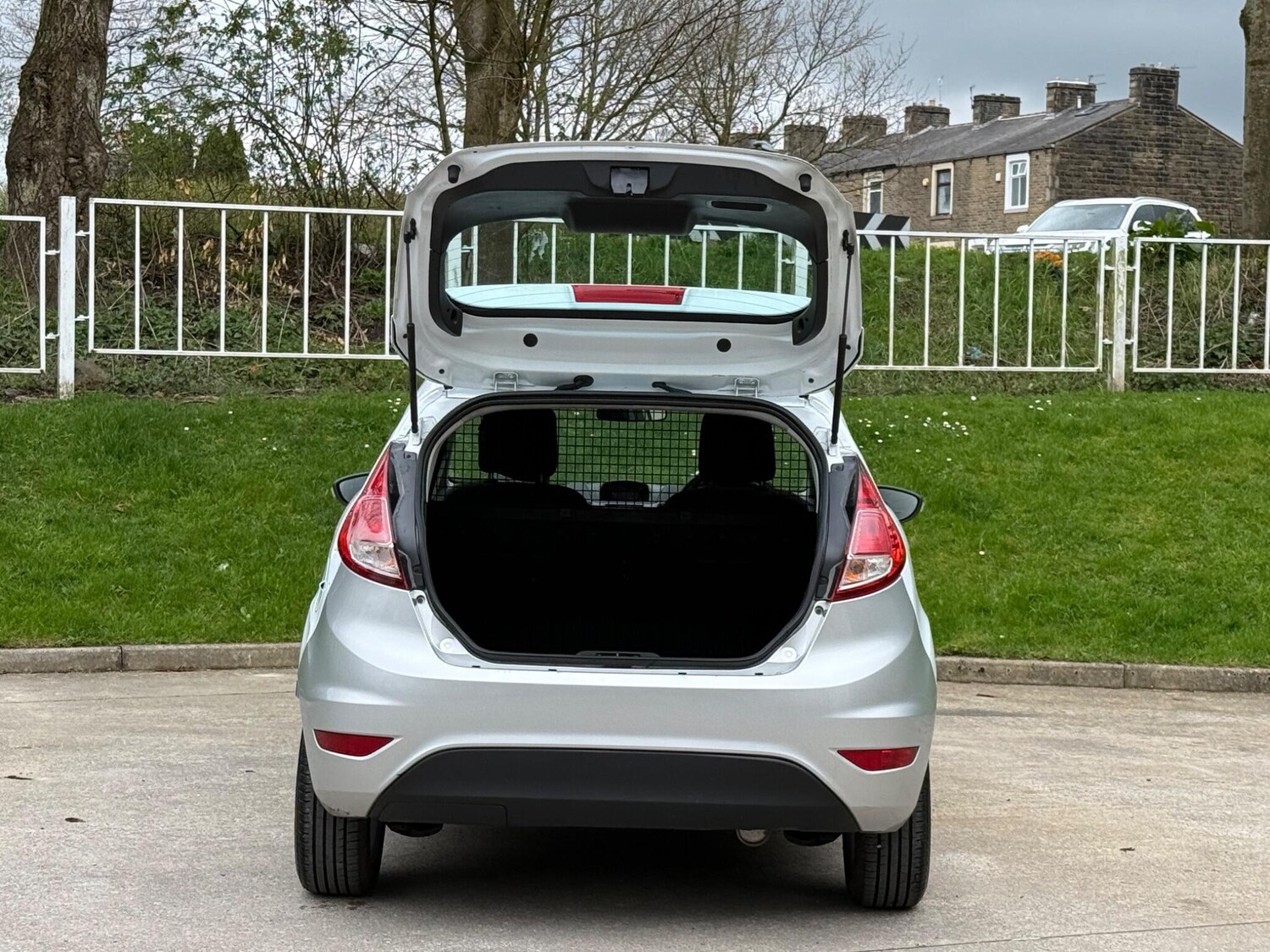 Used Ford Fiesta 2015 for sale - 78100830: Photo 12