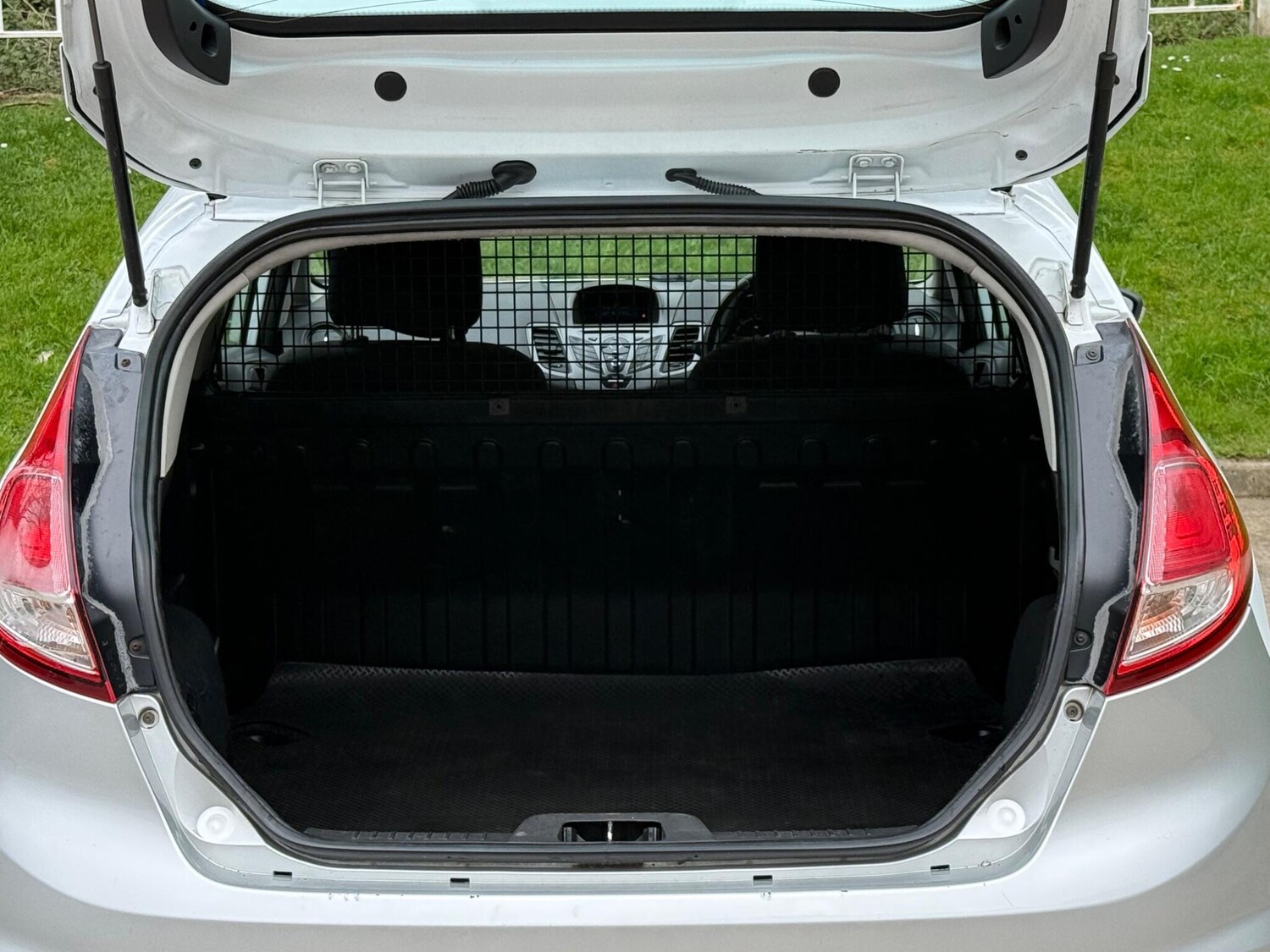 Used Ford Fiesta 2015 for sale - 78100830: Photo 13