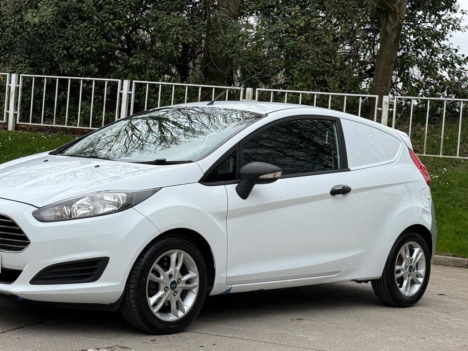 Used Ford Fiesta 2015 for sale - 78100830: Photo 15