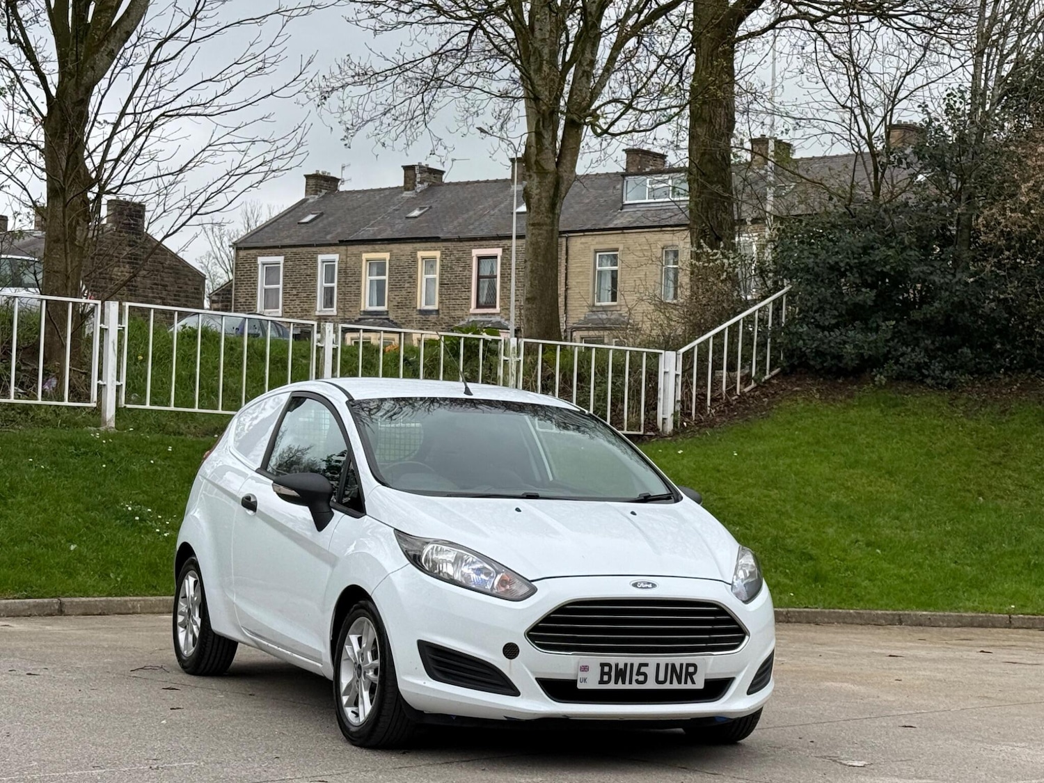 Used Ford Fiesta 2015 for sale - 78100830: Photo 3