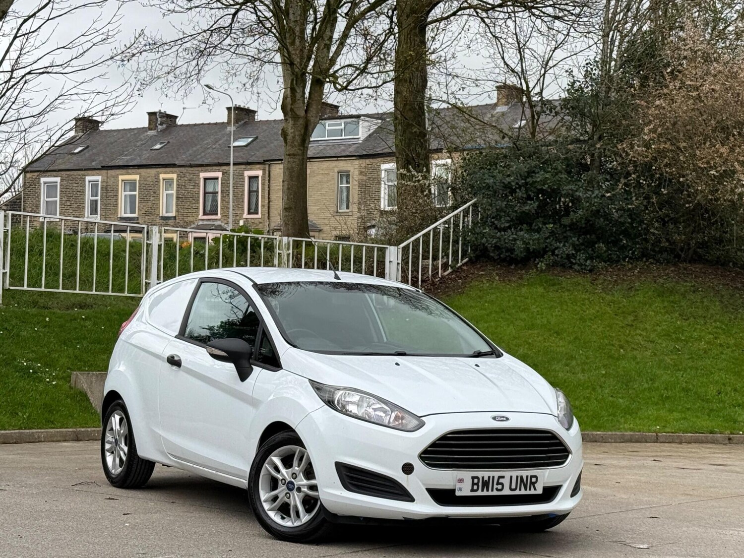 Used Ford Fiesta 2015 for sale - 78100830: Photo 4