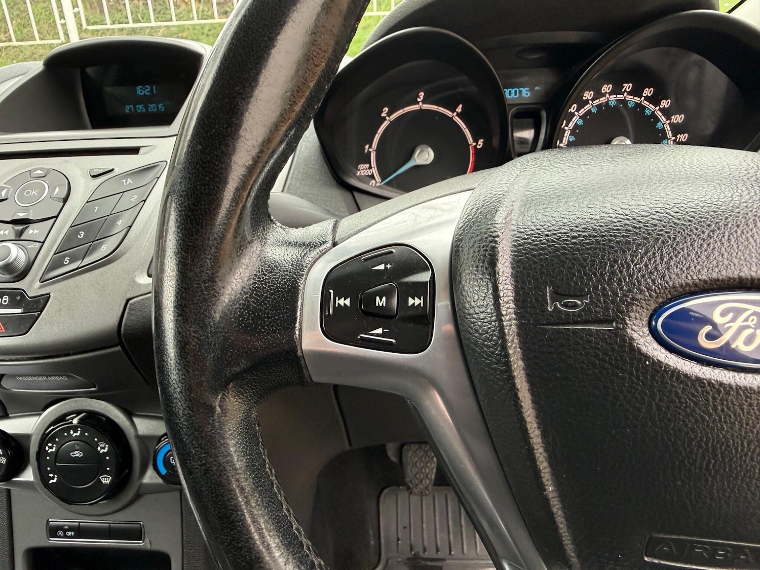 Used Ford Fiesta 2015 for sale - 78100830: Photo 41