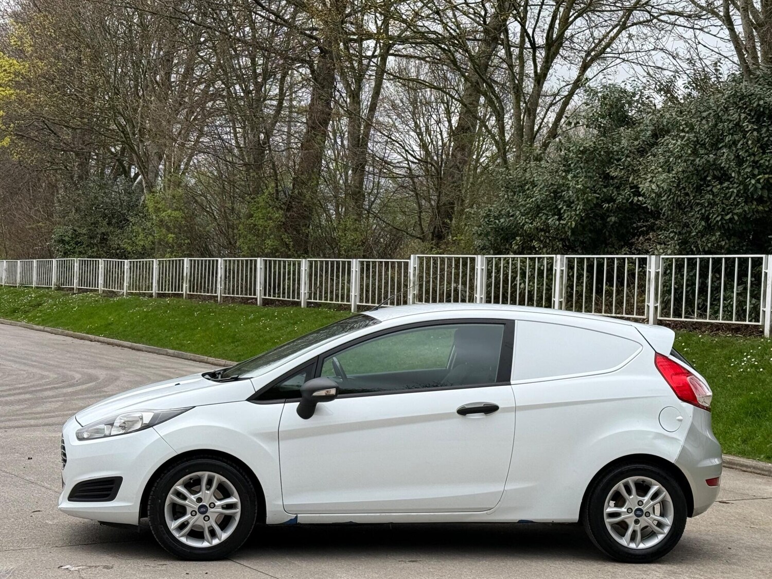 Used Ford Fiesta 2015 for sale - 78100830: Photo 8