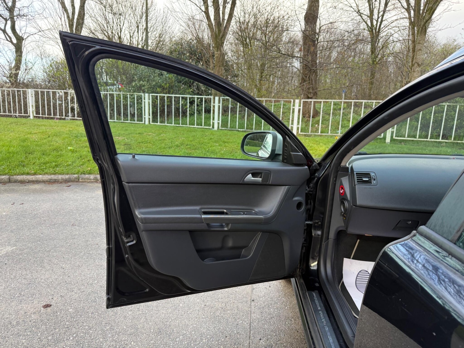 Used Volvo V50 2012 for sale - 78047835: Photo 28