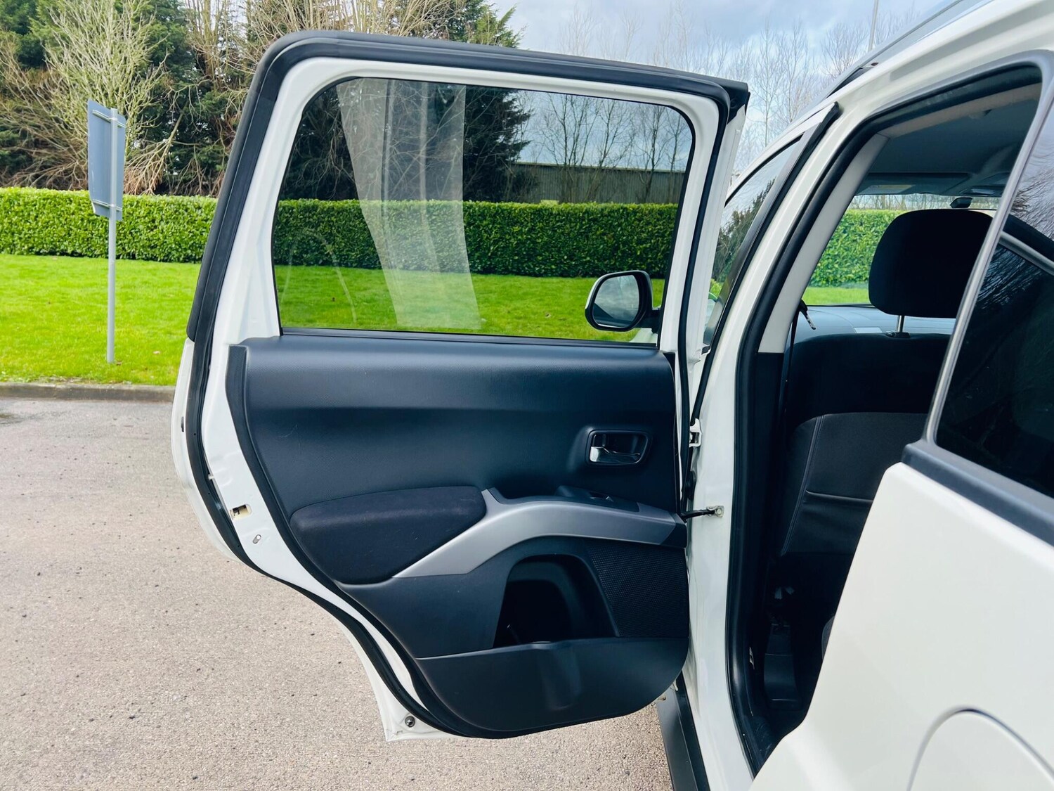 Used Mitsubishi Outlander 2010 for sale - 77454966: Photo 30