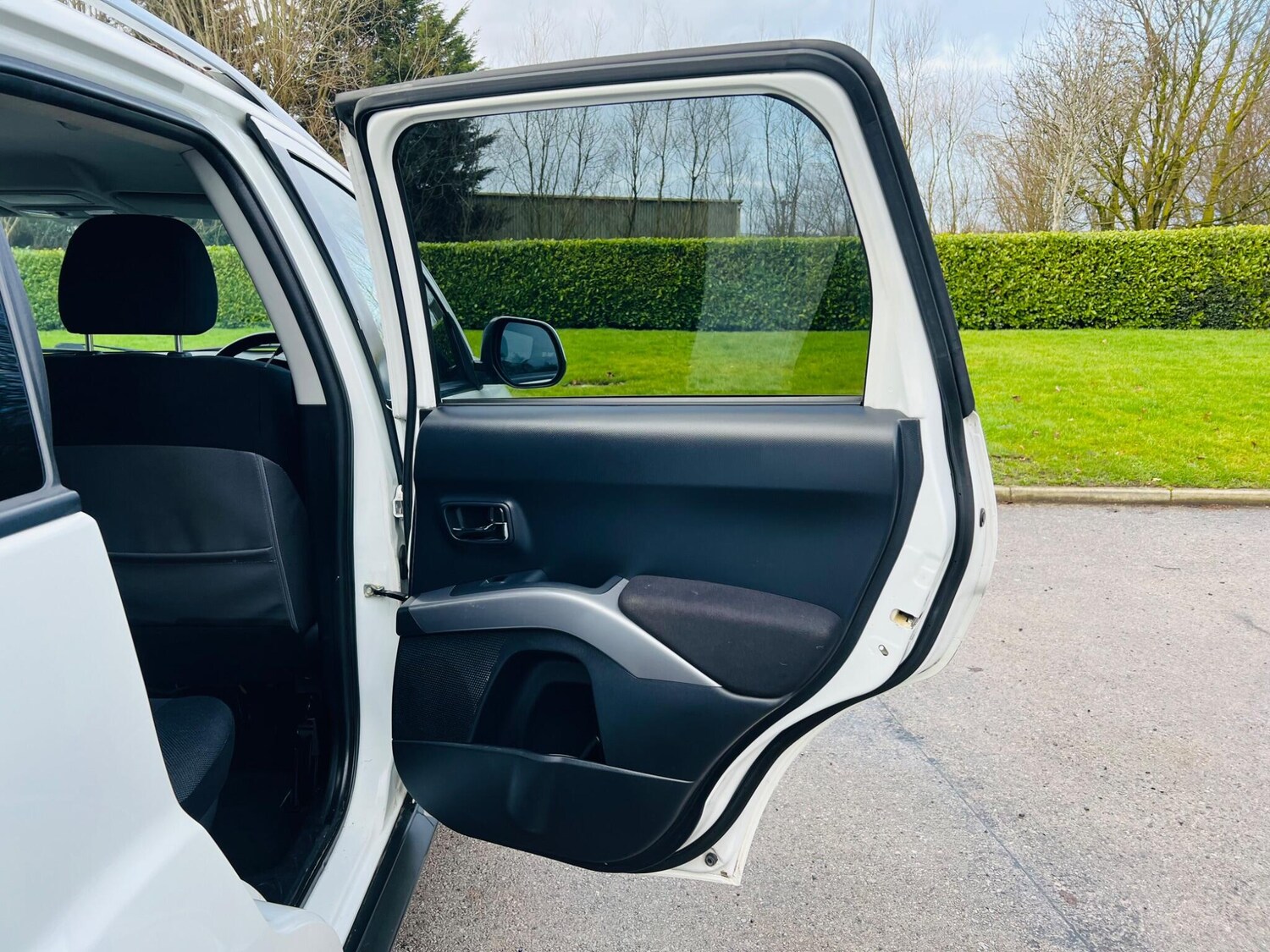 Used Mitsubishi Outlander 2010 for sale - 77454966: Photo 31