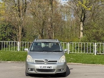 Used Toyota Corolla Verso 2005 for sale - 78261080: Photo