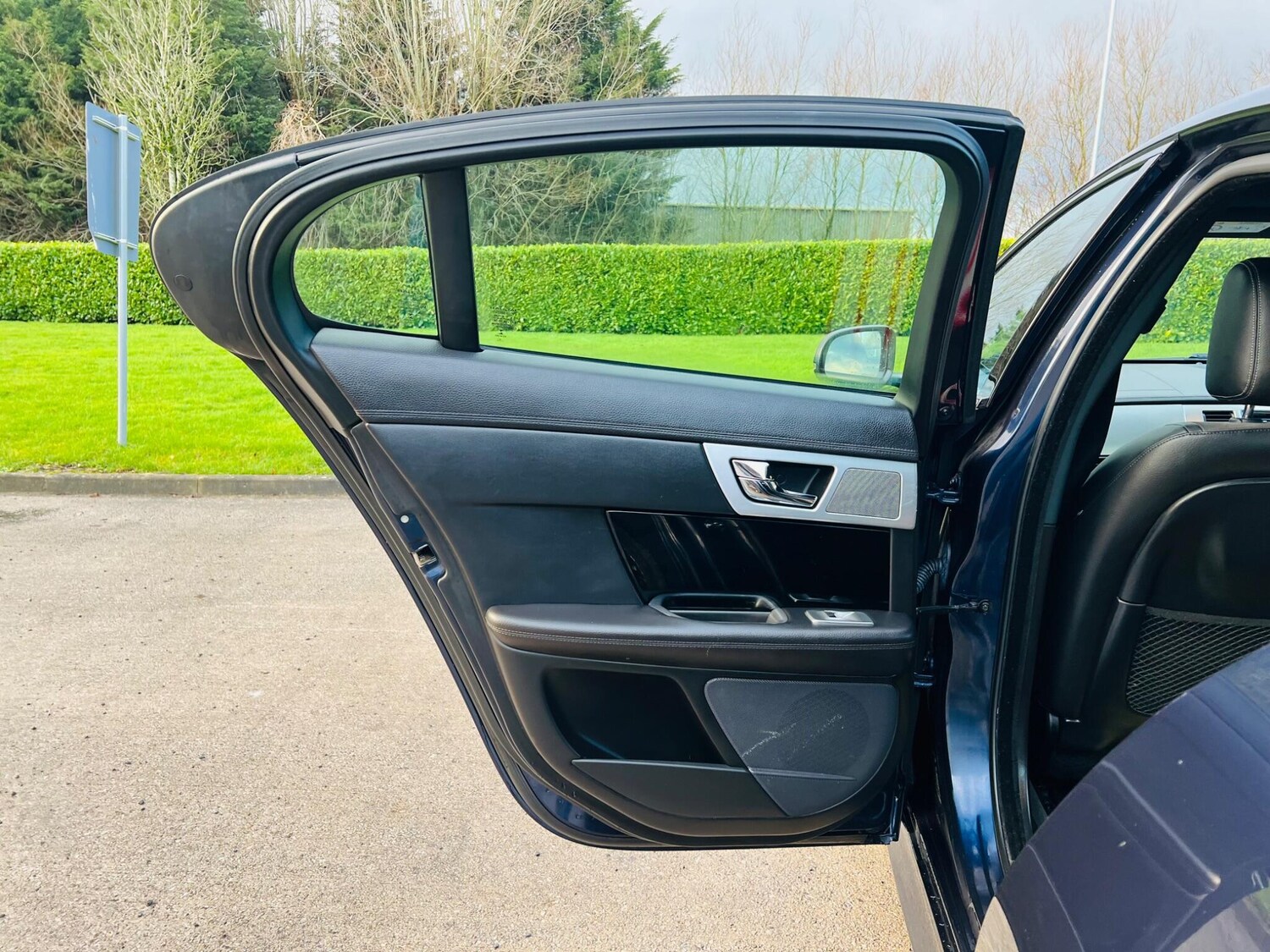 Used Jaguar XF 2014 for sale - 77524444: Photo 27