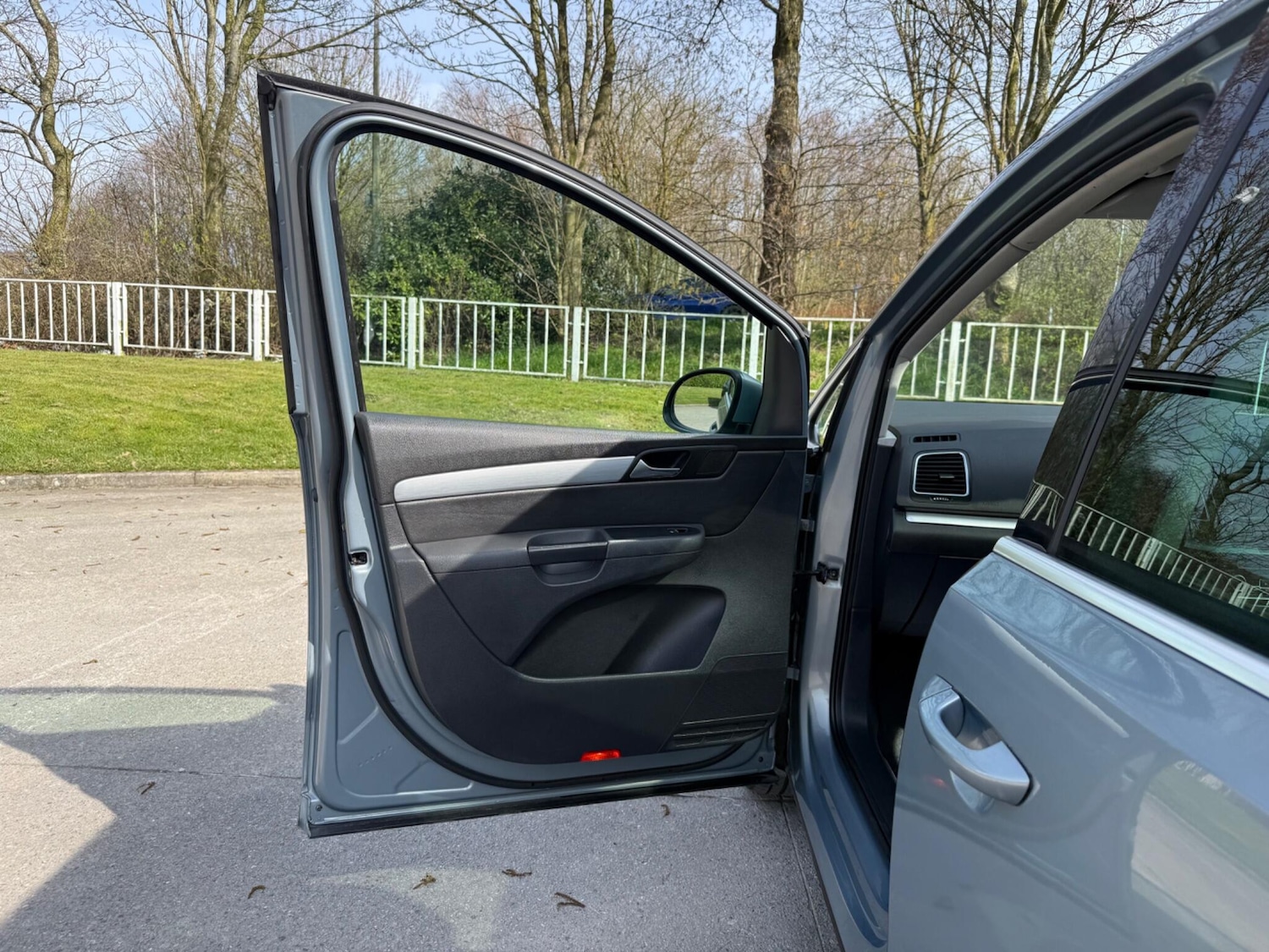 Used Volkswagen Sharan 2011 for sale - 78047974: Photo 27