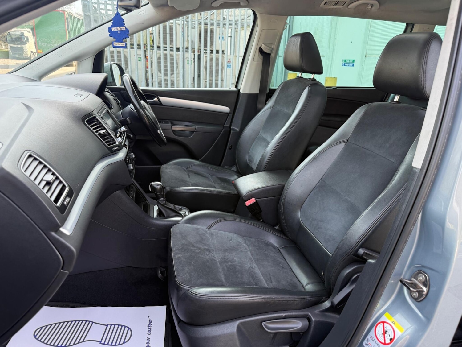 Used Volkswagen Sharan 2011 for sale - 78047974: Photo 30