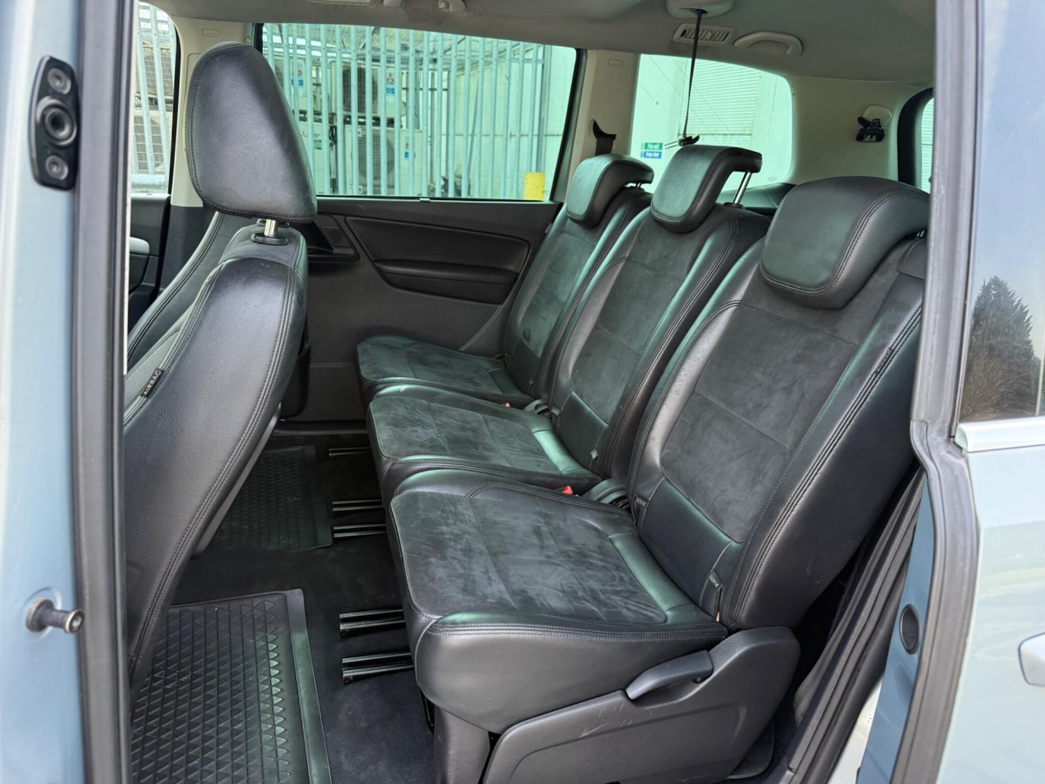 Used Volkswagen Sharan 2011 for sale - 78047974: Photo 32