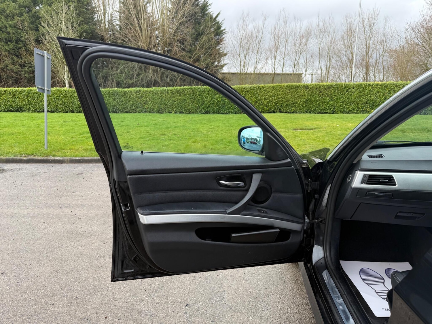 Used BMW 3 Series 2011 for sale - 77892611: Photo 29