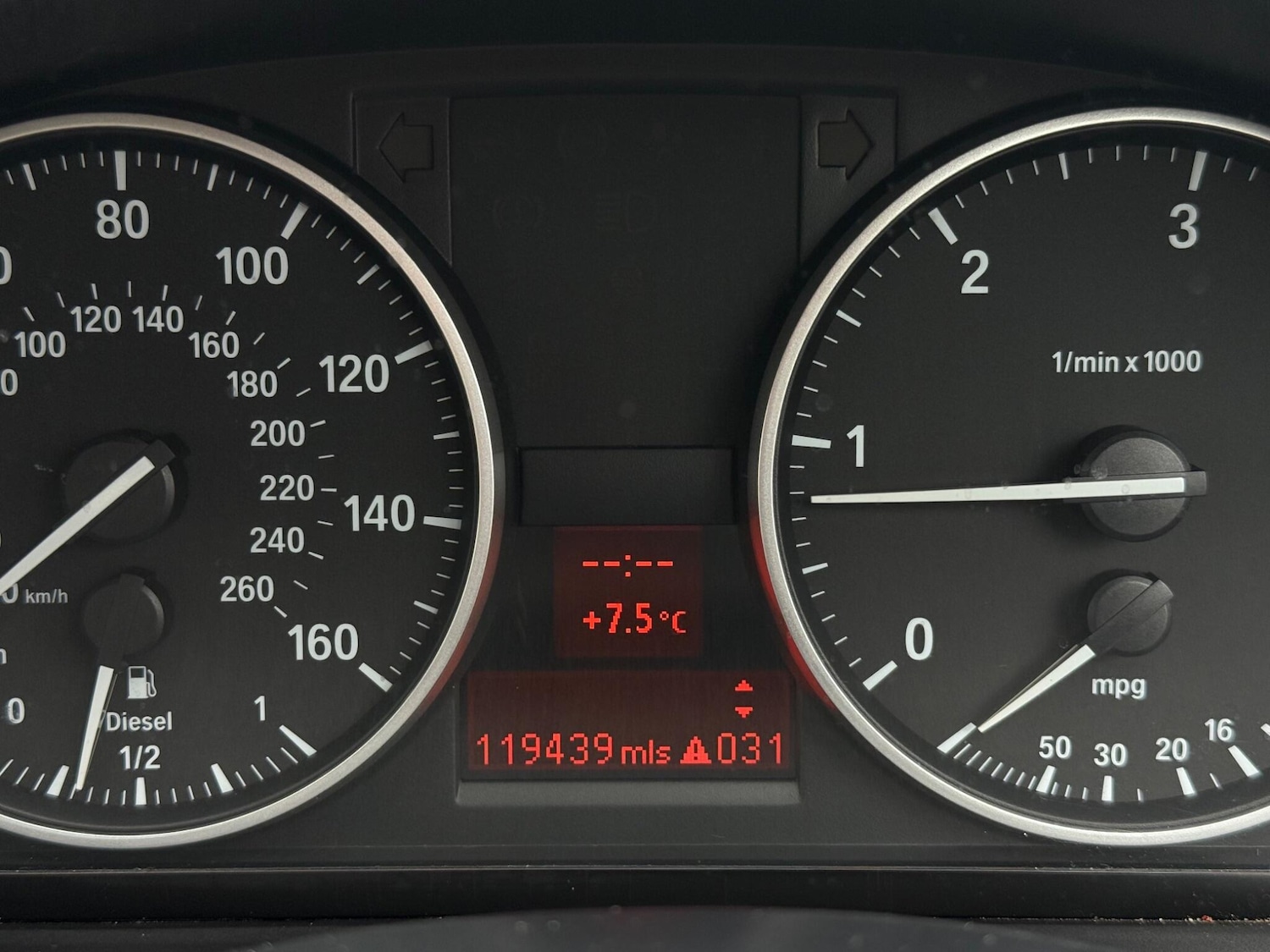 Used BMW 3 Series 2011 for sale - 77892611: Photo 44