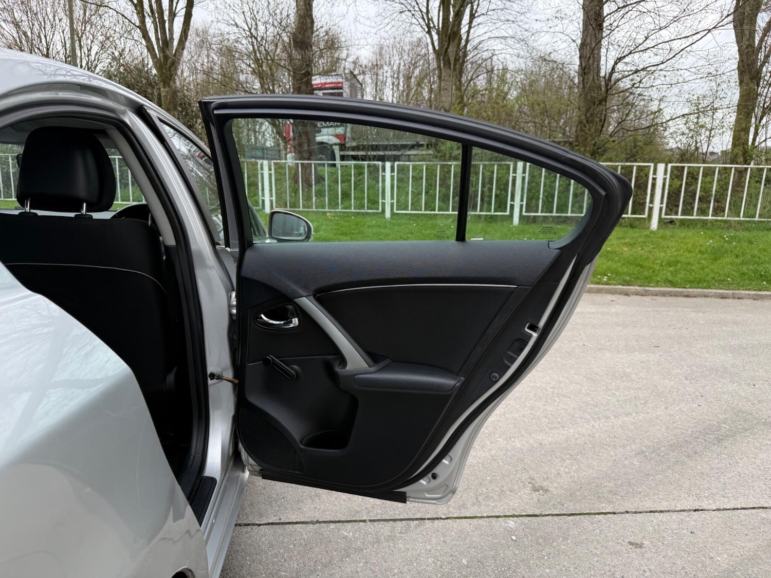 Used Toyota Avensis for sale - 78136401: Photo 22