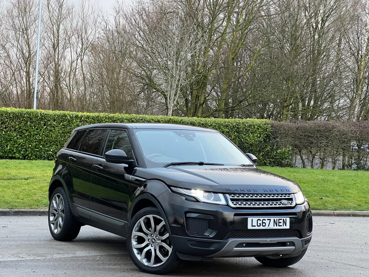 Used Land Rover Range Rover Evoque 2017 for sale - 77705132: Photo 2
