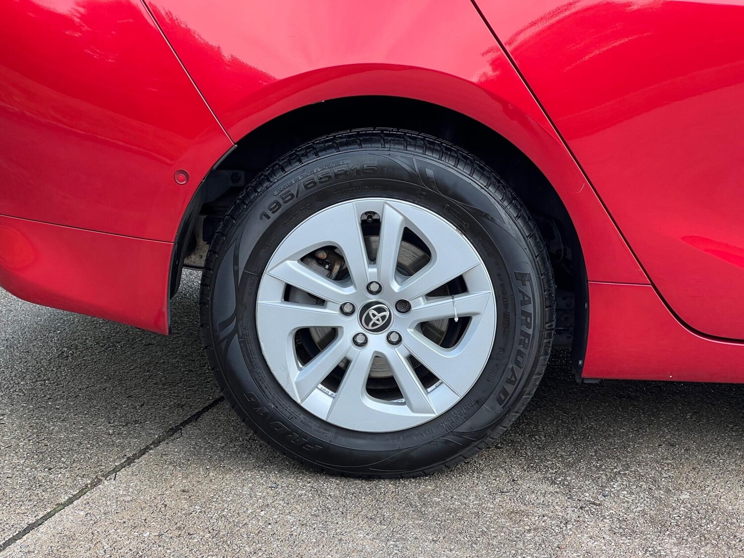 Used Toyota Prius 2016 for sale - 77455392: Photo 27