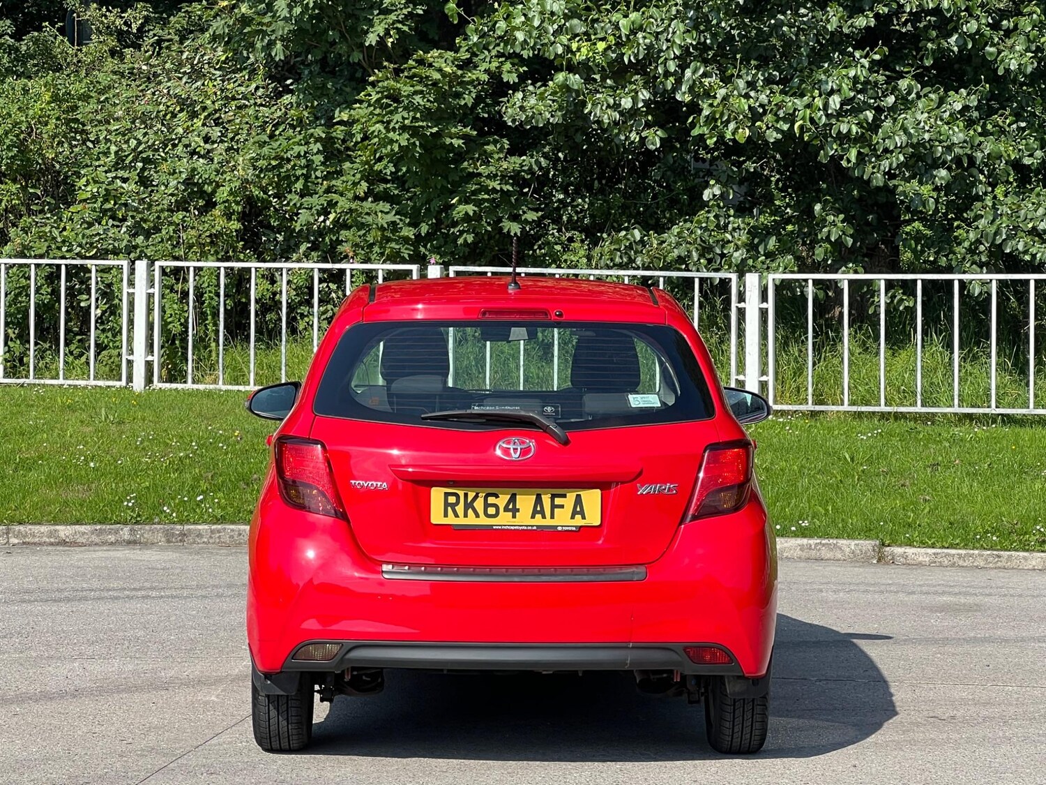 Used Toyota Yaris 2015 for sale - 77455929: Photo 12