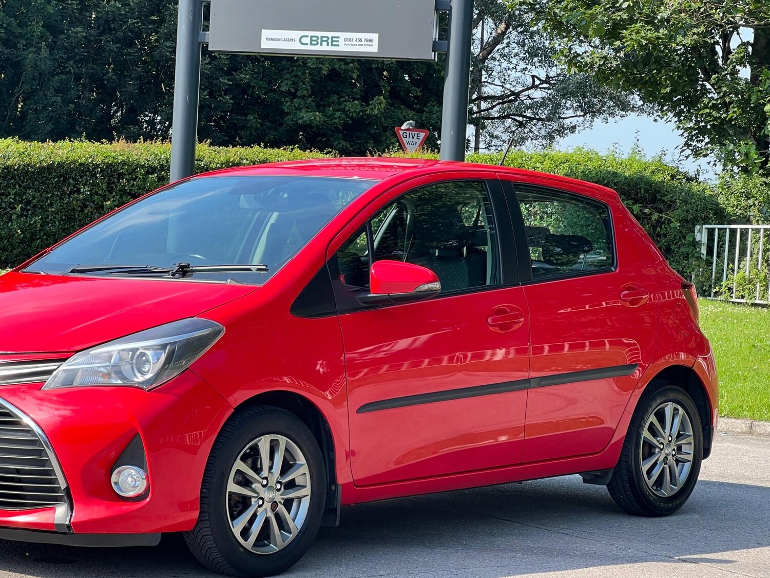 Used Toyota Yaris 2015 for sale - 77455929: Photo 16