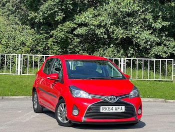 Used Toyota Yaris 2015 for sale - 77455929: Photo