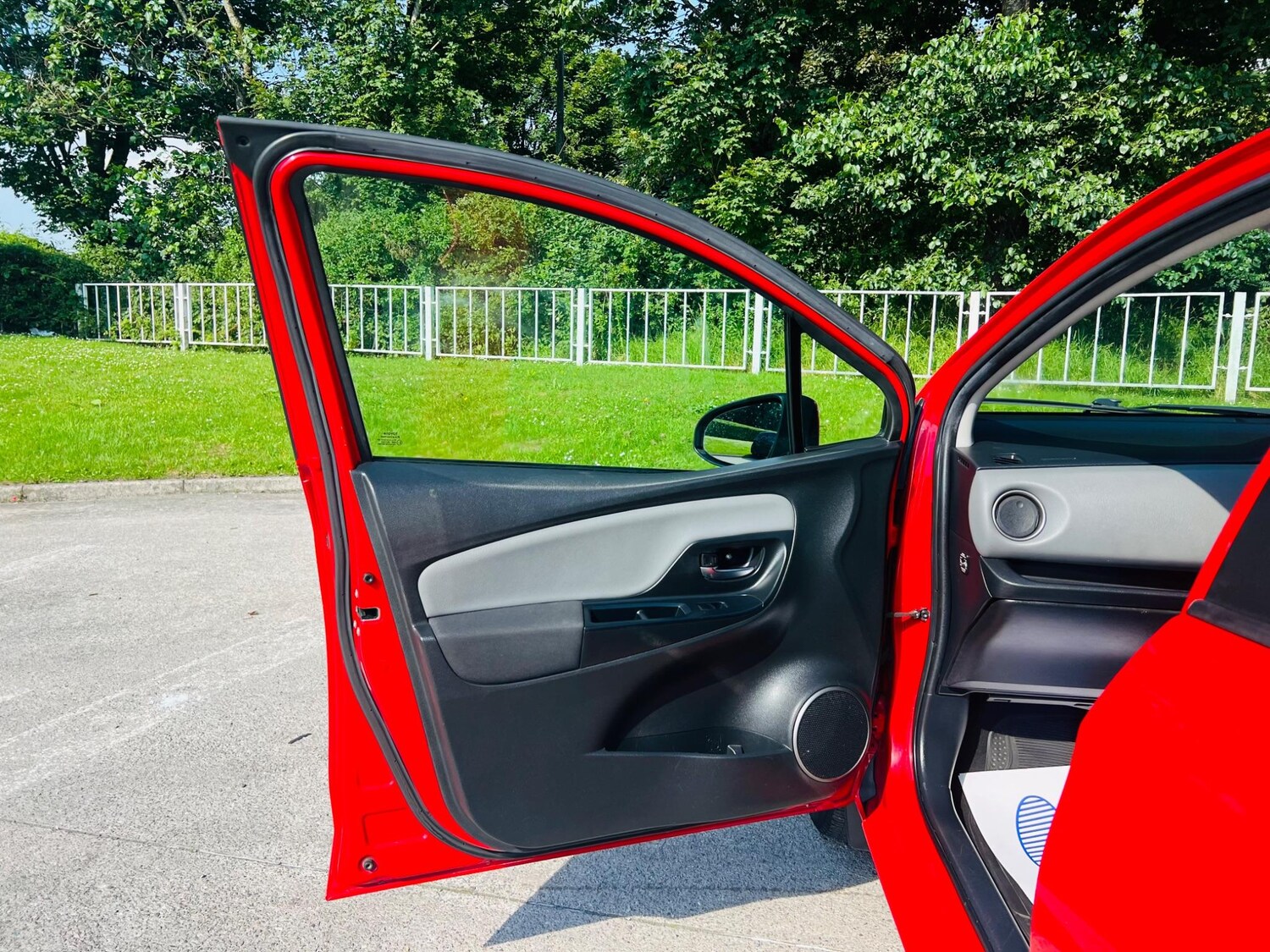 Used Toyota Yaris 2015 for sale - 77455929: Photo 29