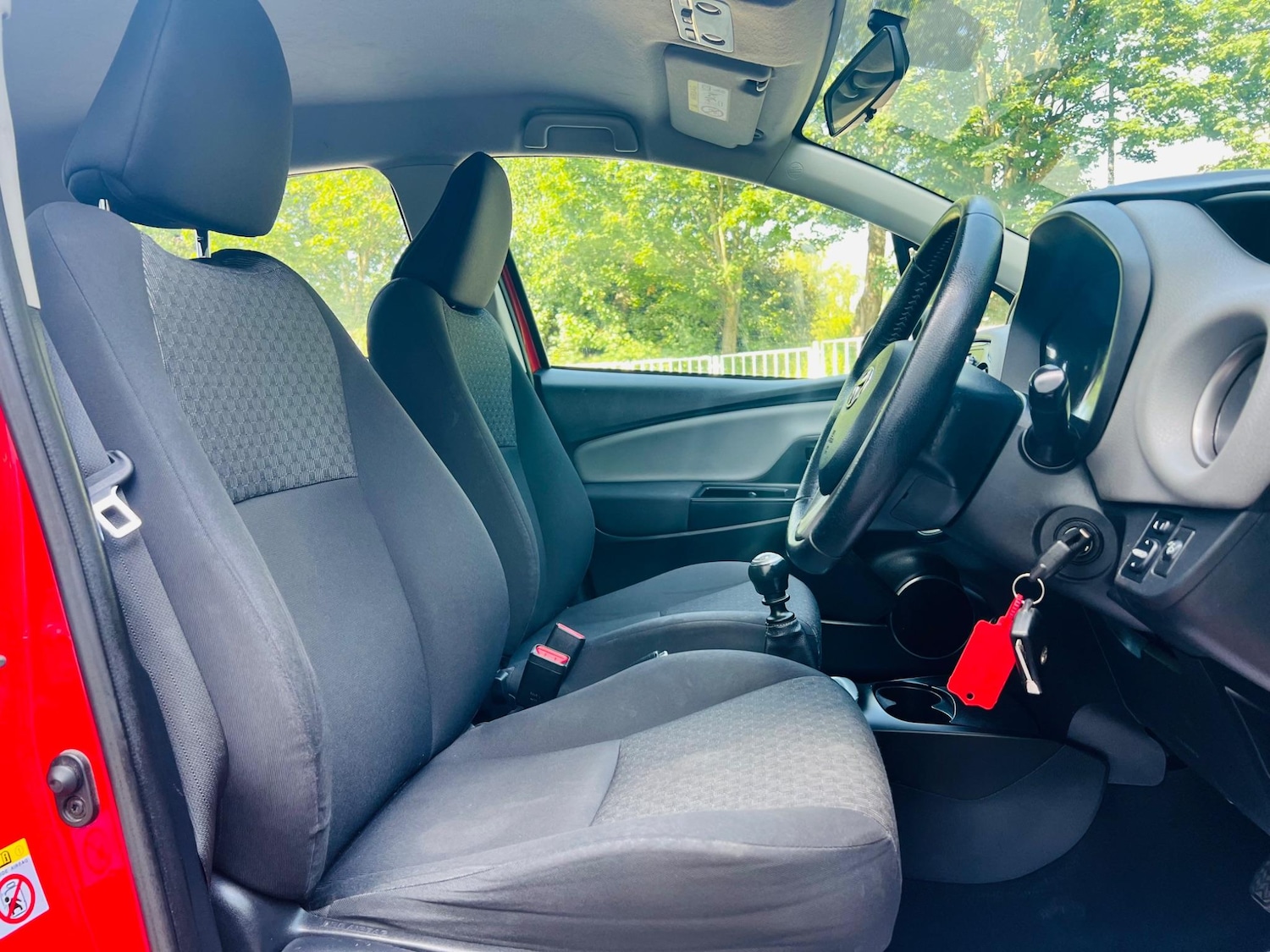 Used Toyota Yaris 2015 for sale - 77455929: Photo 35