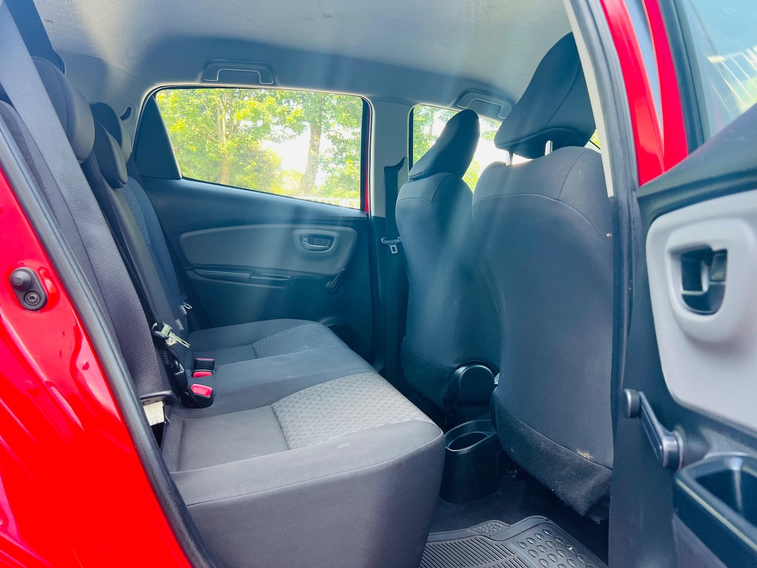 Used Toyota Yaris 2015 for sale - 77455929: Photo 39