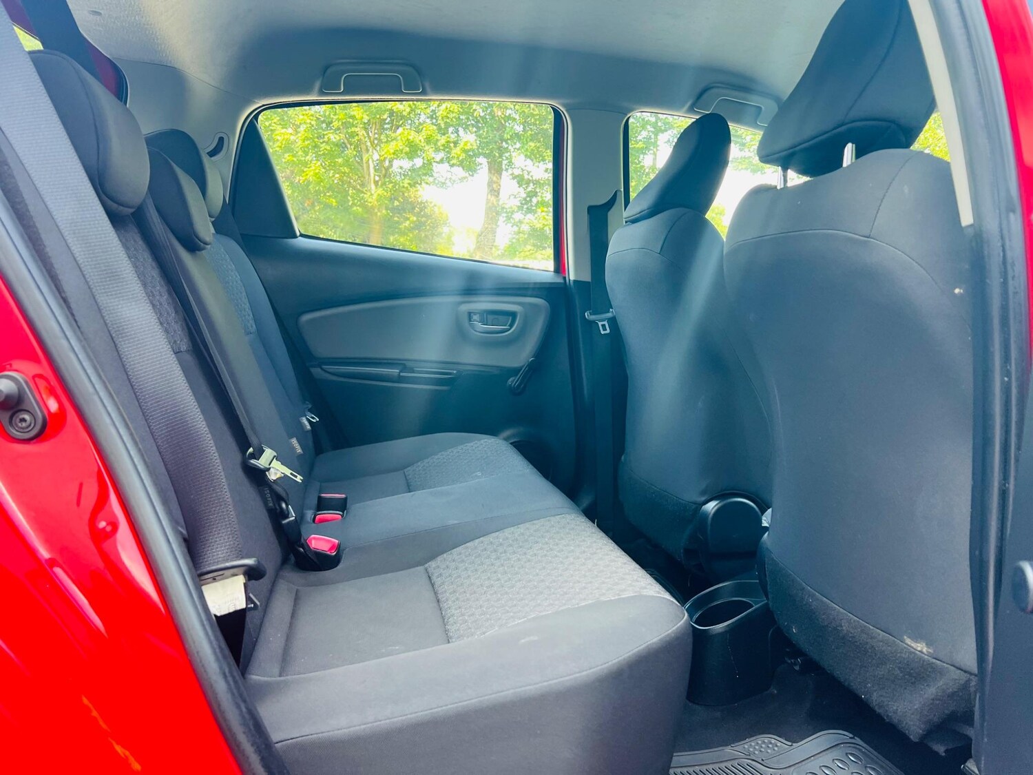 Used Toyota Yaris 2015 for sale - 77455929: Photo 40