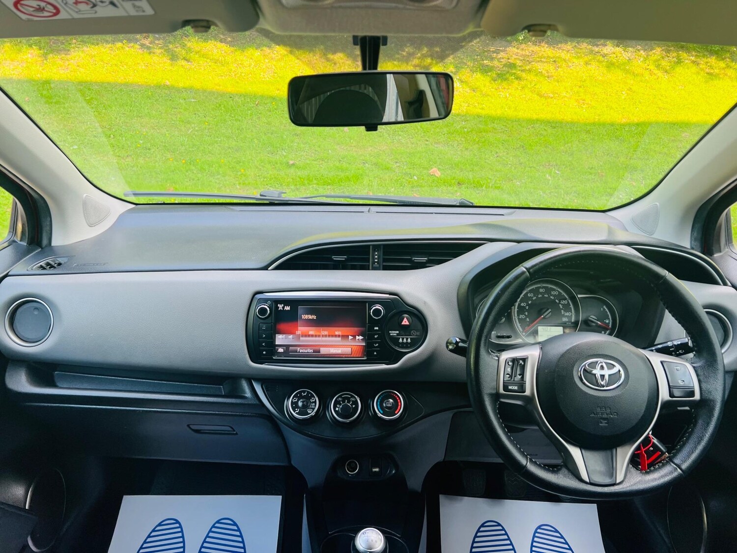 Used Toyota Yaris 2015 for sale - 77455929: Photo 49