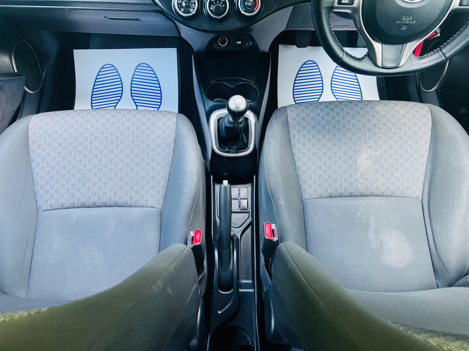 Used Toyota Yaris 2015 for sale - 77455929: Photo 54