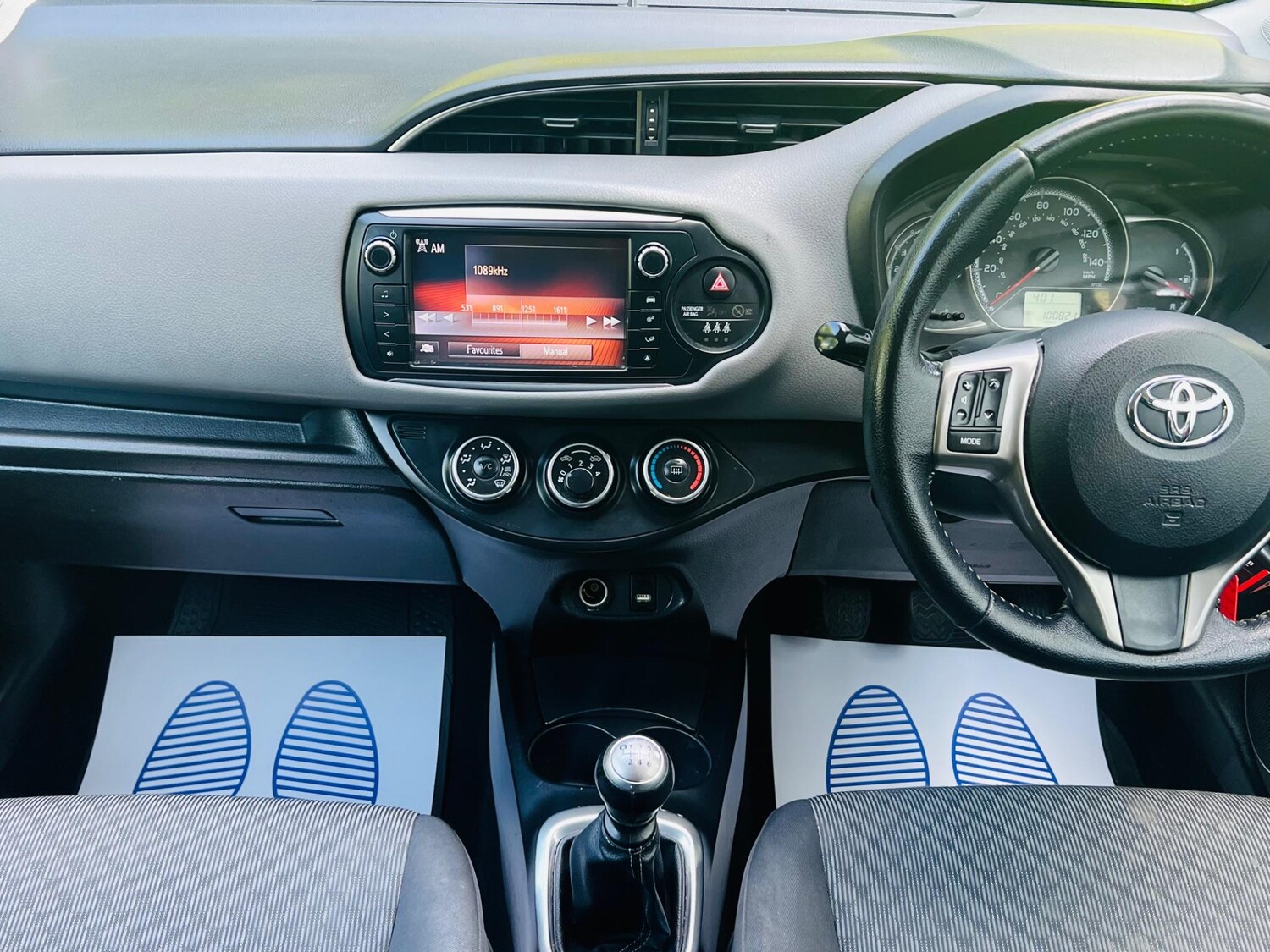 Used Toyota Yaris 2015 for sale - 77455929: Photo 55